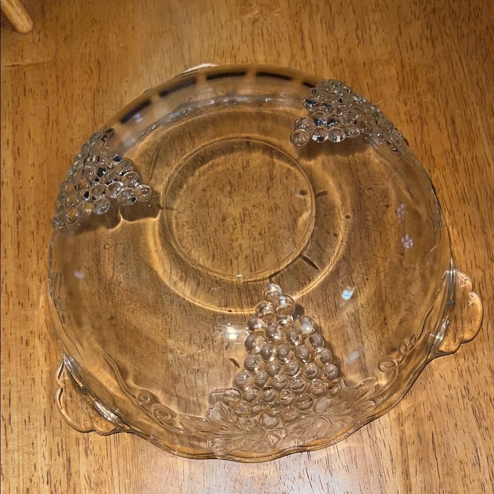 Anchor Hocking Clear Glass Decorative Bowl 🍇 Grape Design Fruit